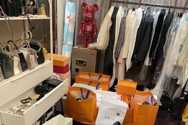 章丘区回收一线品牌衣服